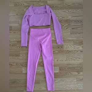 Girlfriend Collective workout set